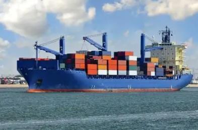 國際海運費并不是一成不變的，還受到很多因素的影響