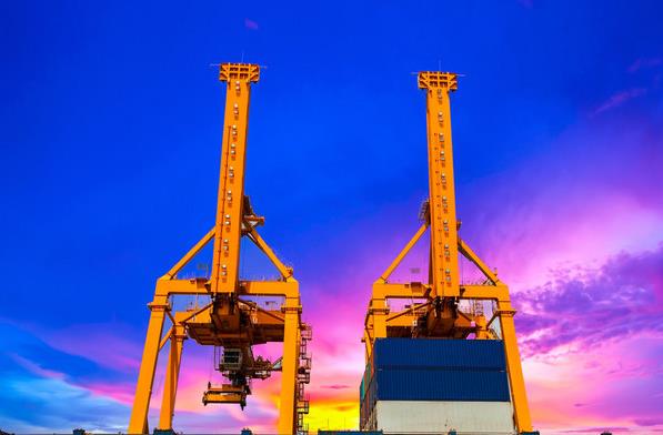 在選擇馬來西亞貨代時，應該考慮哪些方面？