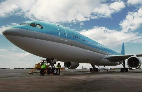 馬來西亞空運(yùn)貨代行業(yè)的挑戰(zhàn)與應(yīng)對(duì)措施有哪些？