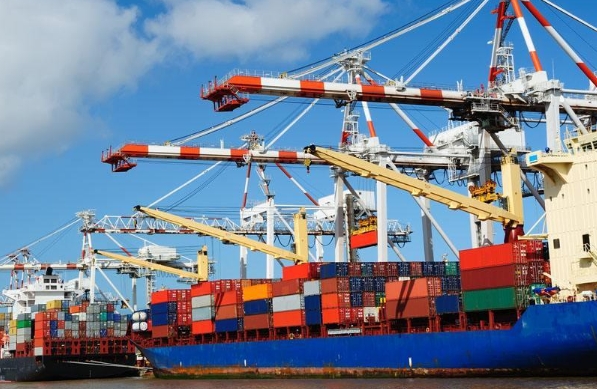 在這個(gè)全球化的大潮中，國(guó)際貨運(yùn)代理扮演著越來(lái)越重要的角色