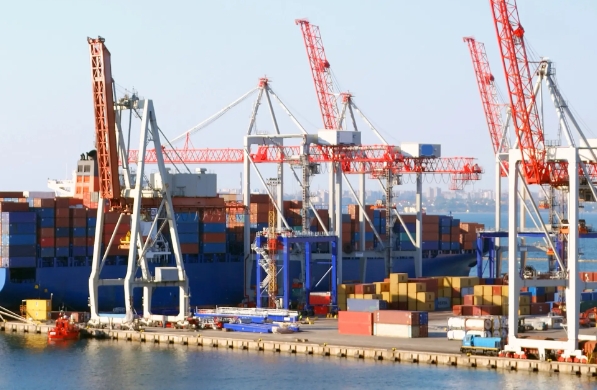 美國貨代行業作為全球貿易的關鍵一環，將繼續發揮著不可替代的作用