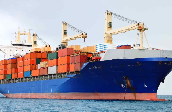 國際物流作為連接全球經(jīng)濟(jì)的橋梁，見證了全球化的繁榮