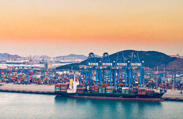 隨著泰國經濟的不斷壯大，泰國的物流行業將扮演著越來越重要的角色