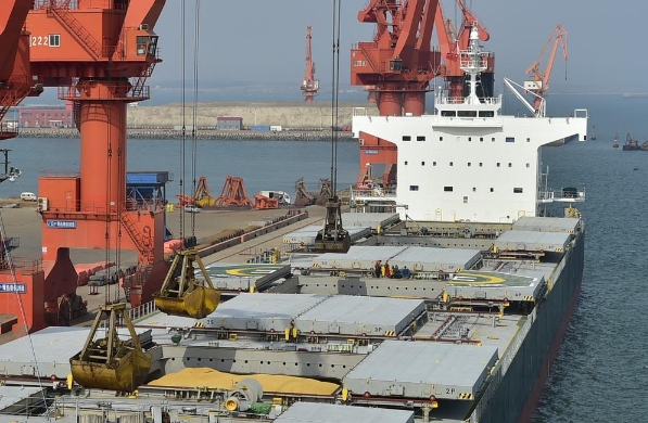 貨運(yùn)代理不僅簡(jiǎn)化了復(fù)雜的物流流程，還促進(jìn)了國(guó)際貿(mào)易的繁榮與發(fā)展