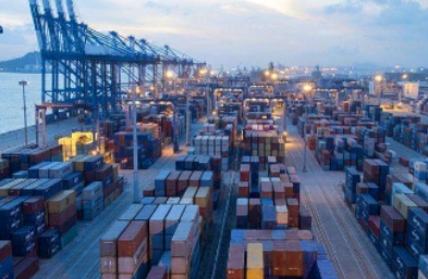 國際貨代不僅降低了交易成本、還提升了運輸效率、保障了貿(mào)易安全